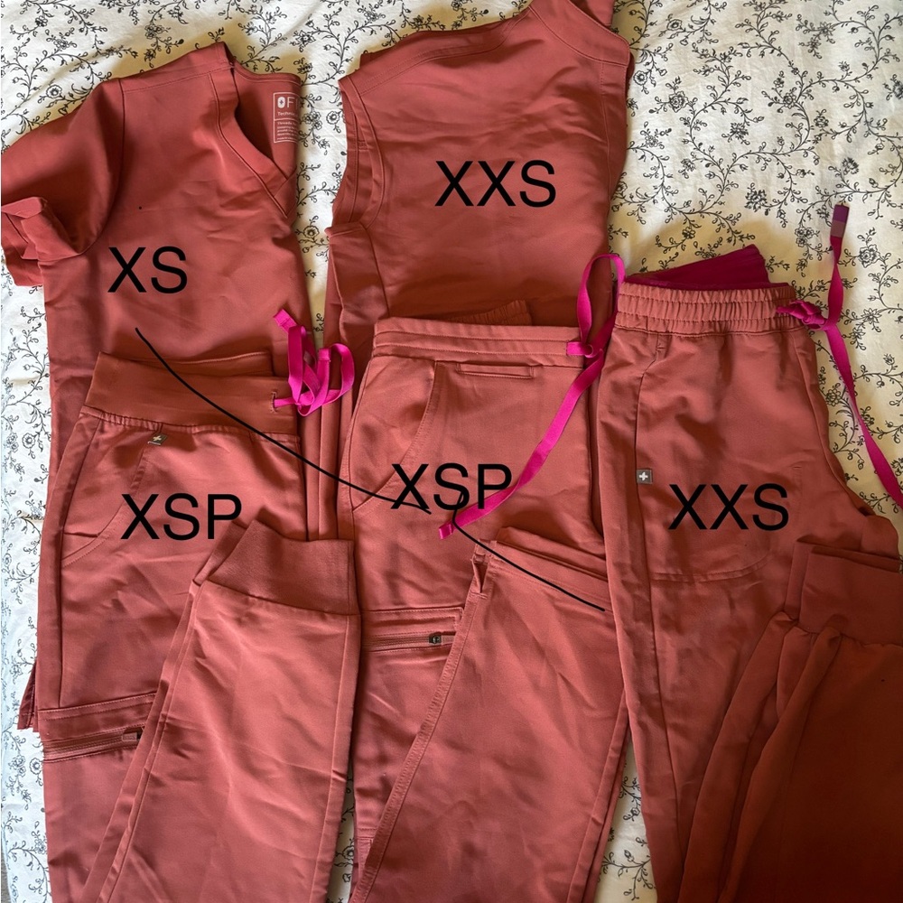 Figs Women's Rust Scrub set